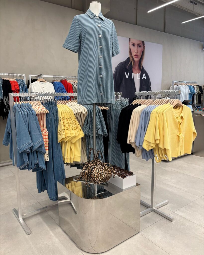 ALL__0000s_0003_WhatsApp Image 2025-04-10 at 10.40.12 (3)