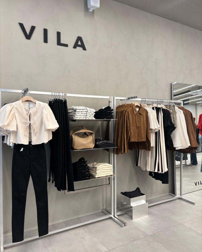 ALL__0000s_0004_WhatsApp Image 2025-04-10 at 10.40.12 (1)