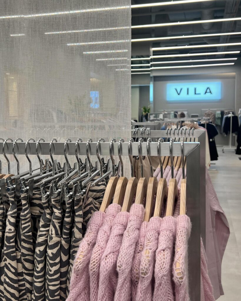 ALL__0000s_0007_IMG_E8121