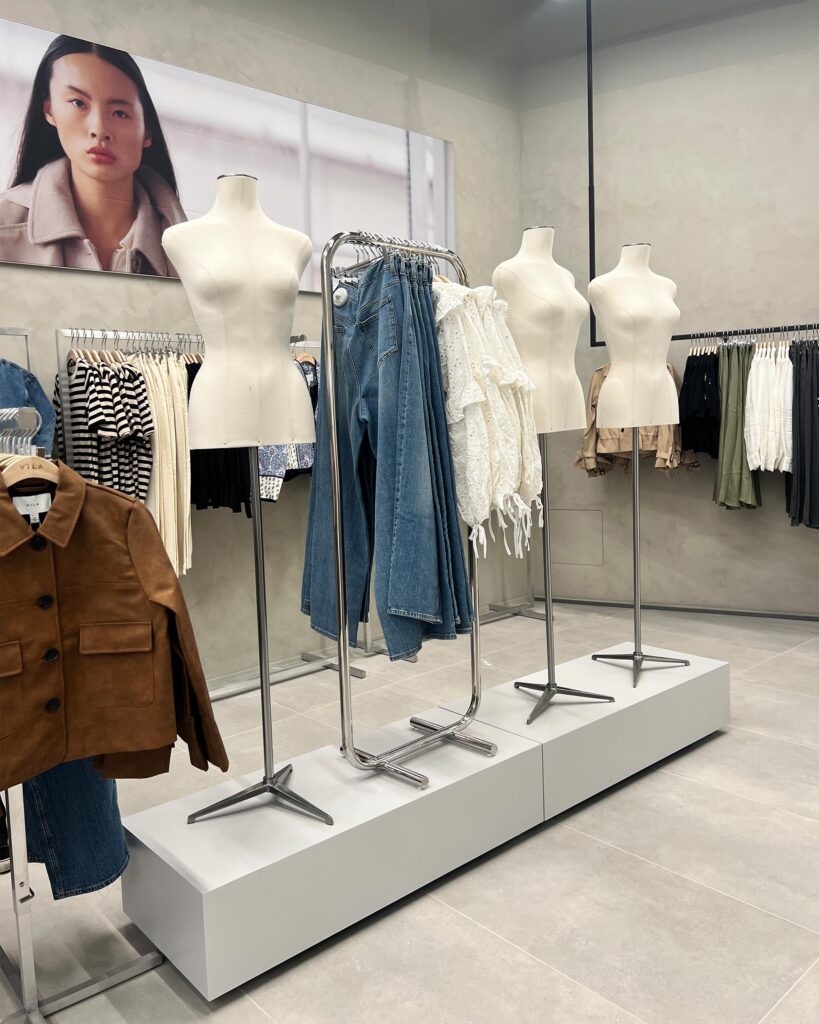 ALL__0000s_0009_IMG_8167